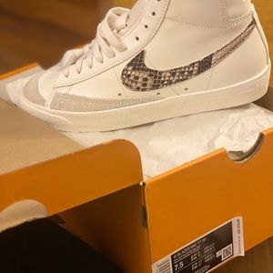 Nike blazer sneakers